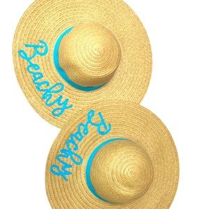New Women’s Sunhat that reads BEACHY